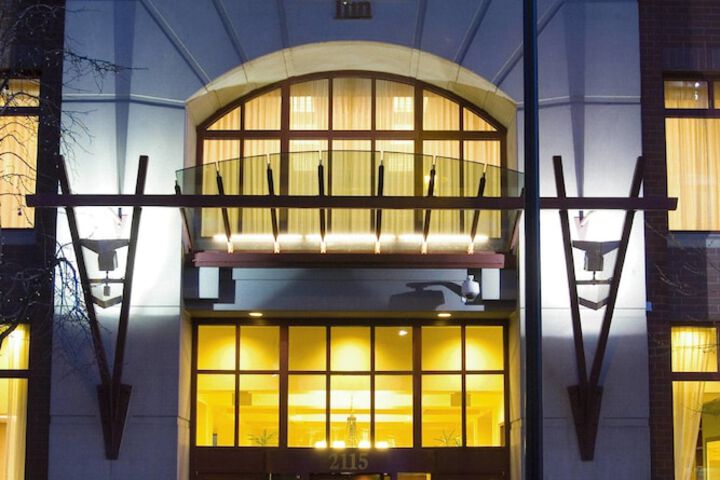 Hotel 4 of 67