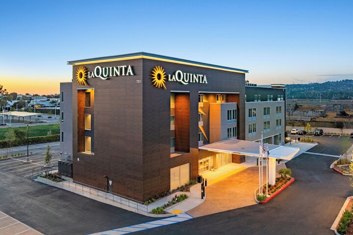 La Quinta Inn & Suites by Wyndham La Habra