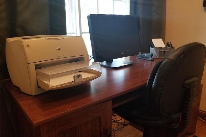 Business Center 24 of 26
