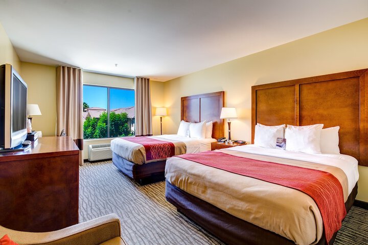 Comfort Inn Pomona near Fairplex