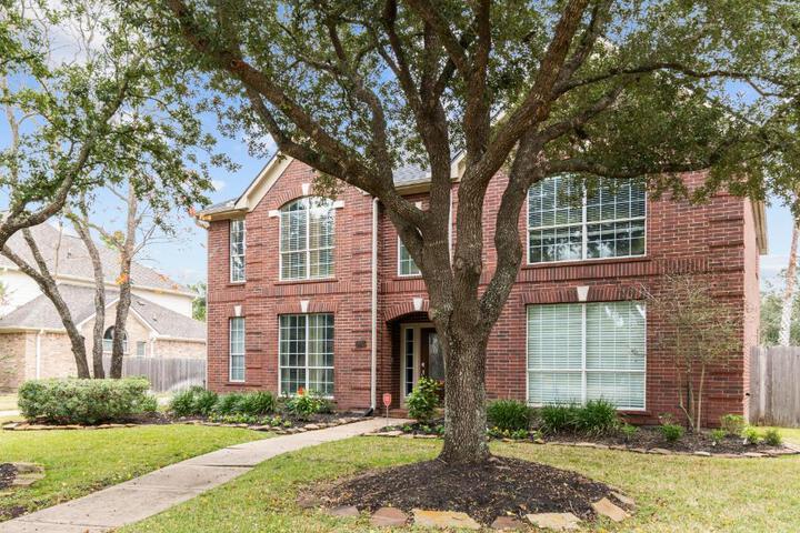 Upscale 4BR Cypress Home w Pool Hot Tub, Theater, Sleeps 20