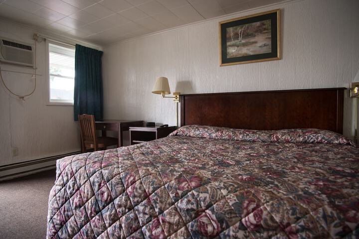 Rosemount Motel
