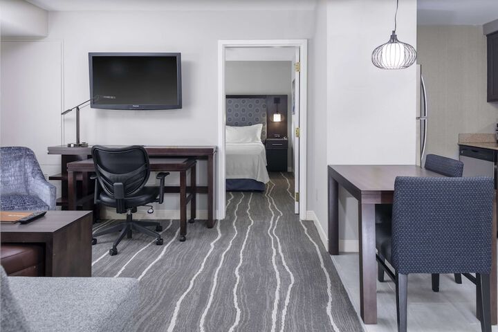 Room 19 of 32