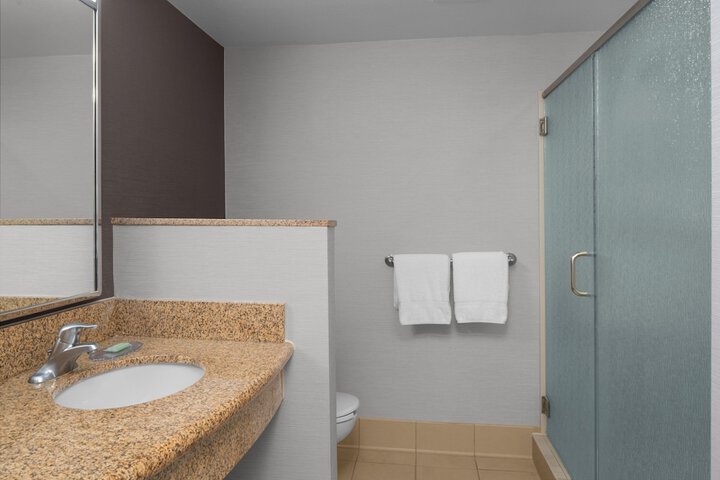 Room 30 of 43