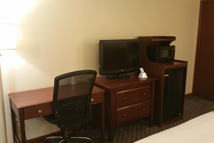 Room 13 of 24
