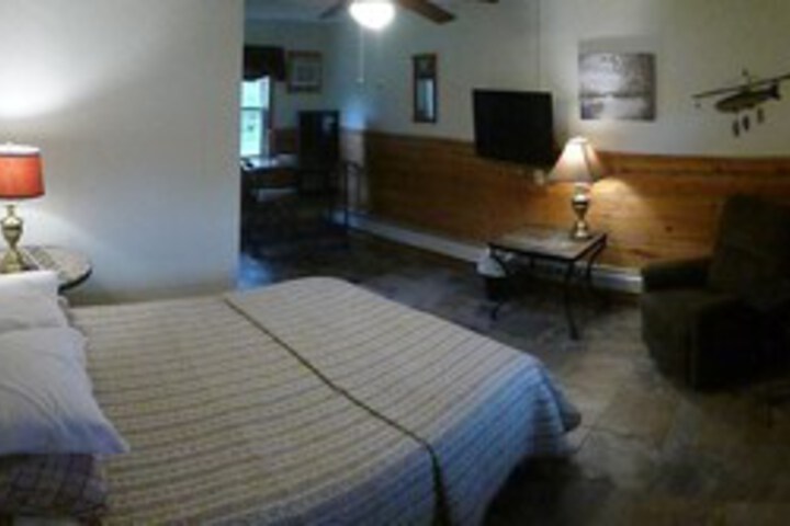 Balsam Lake Motel