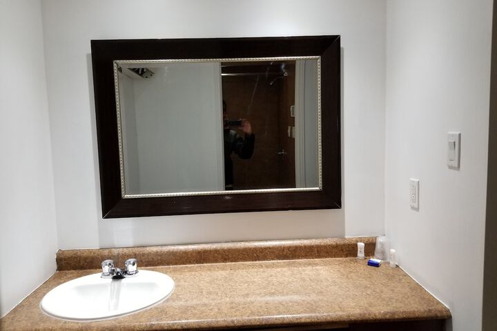 Room 12 of 29