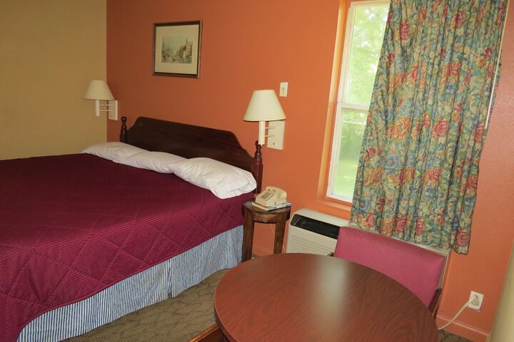 First Western Inn Caseyville