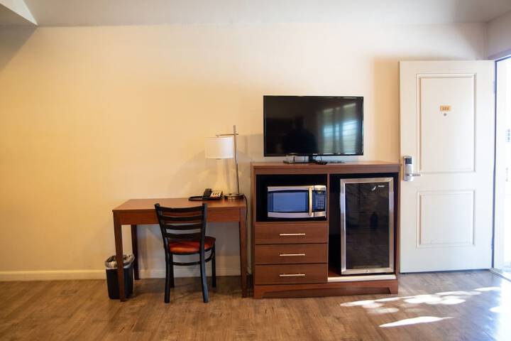 Room 35 of 51