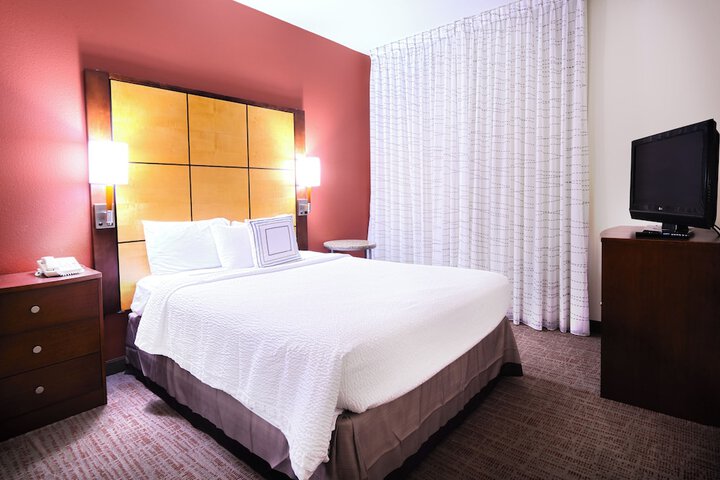 Room 16 of 22