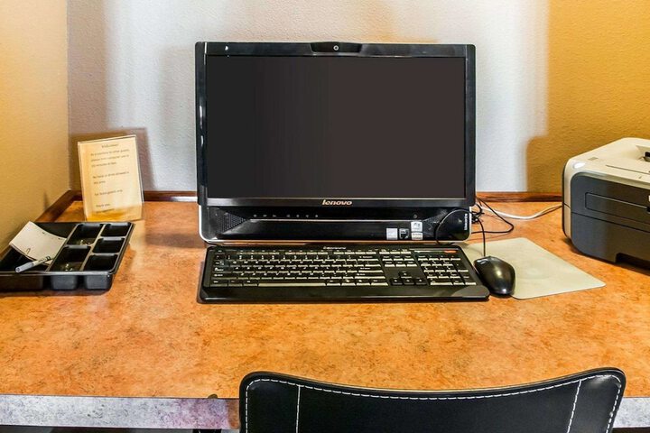 Business Center 21 of 21