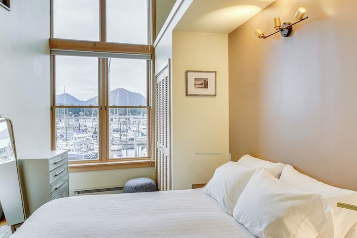 Custom Harborside Loft in the Heart of Ketchikan