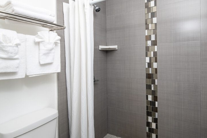 Room 14 of 25
