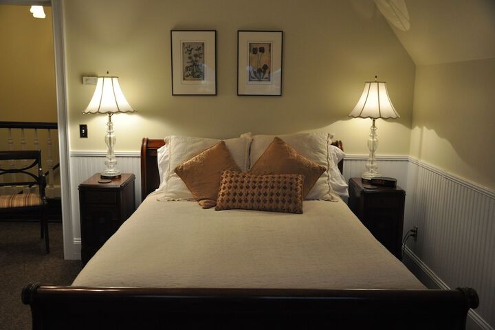 Room 72 of 151