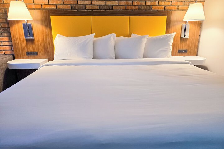 Penn Lodge Hotel & Suites