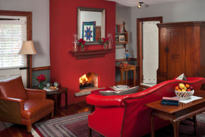 Historic Smithton Inn