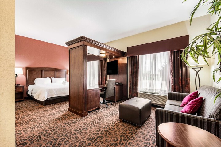 Room 27 of 52