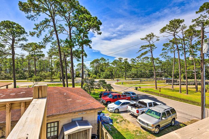 Dauphin Island Retreat: 2 Blocks to Beach!