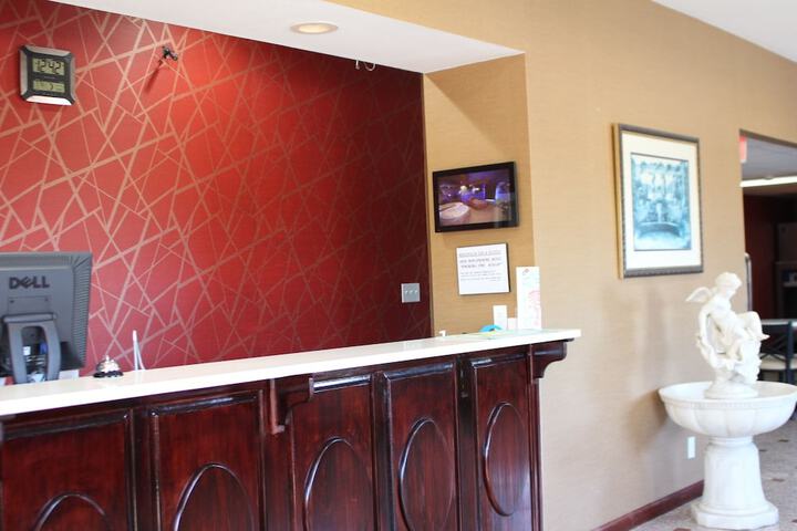 Hotel Interior 4 of 39