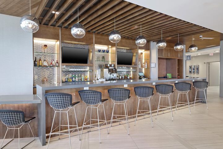 DoubleTree by Hilton Edmonton Downtown