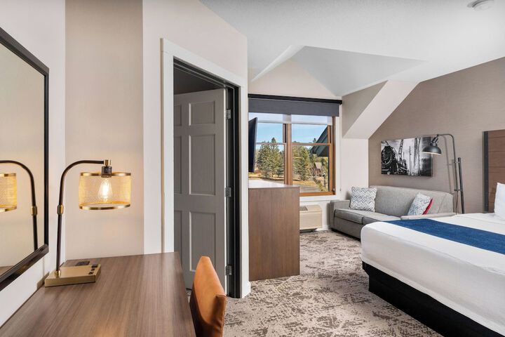 Grand Superior Lodge