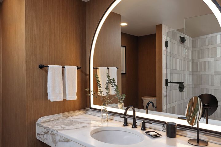 Omni Las Colinas Hotel