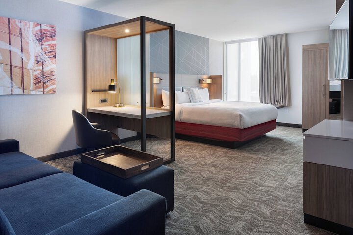 Room 16 of 24