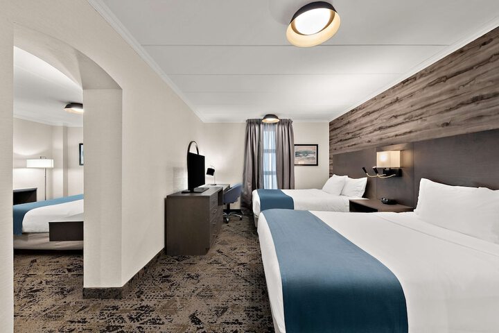 Room 40 of 75