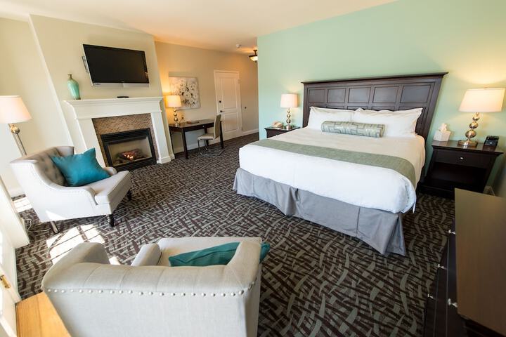 Union Bluff Hotel & Meeting House
