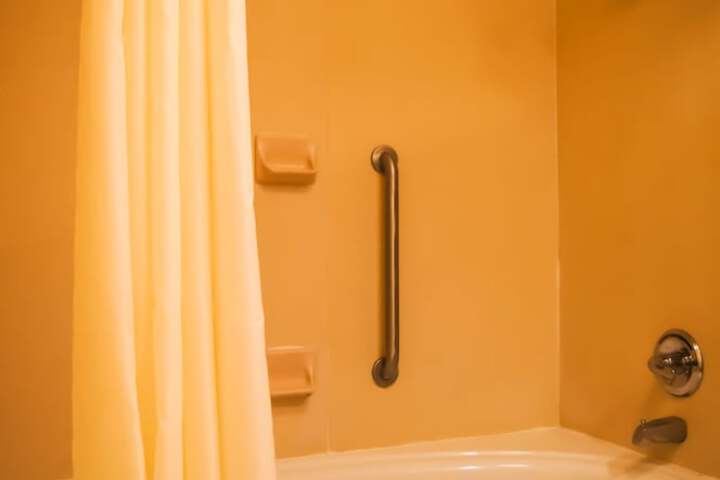 Quality Inn & Suites Lake Charles South