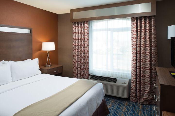 Room 34 of 43