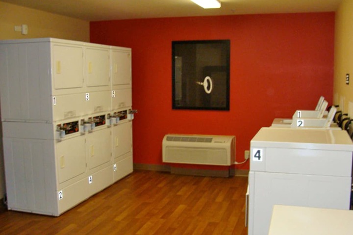Room 25 of 33