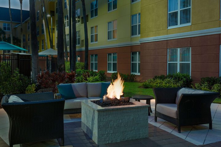 Terrace/Patio 33 of 36