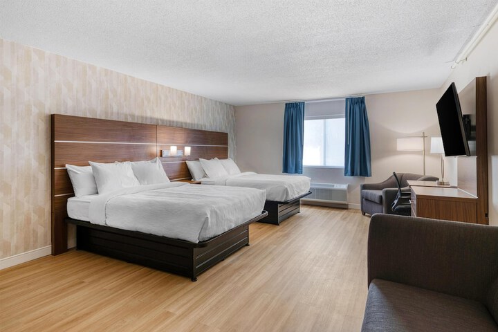 Baldwin Inn & Suites SureStay Collection by Best Western