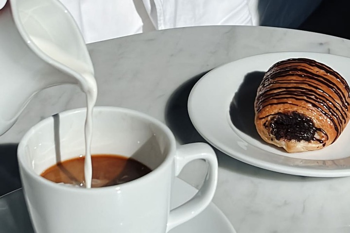 Breakfast/Coffee Service 123 of 168