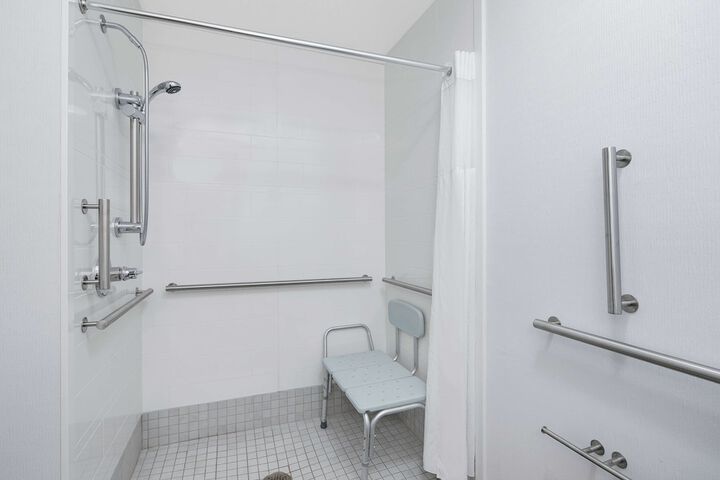 Room 14 of 22