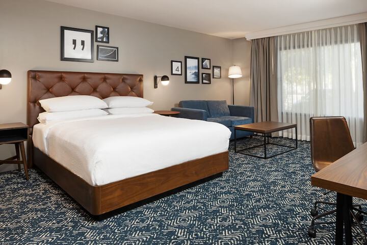 Four Points by Sheraton Bakersfield