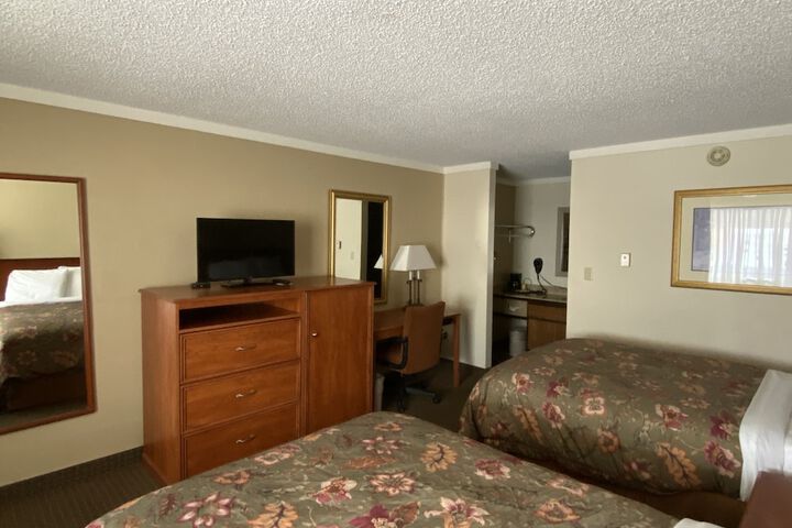 Room 44 of 68