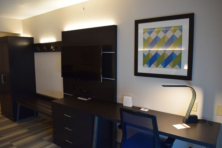 Room 16 of 54