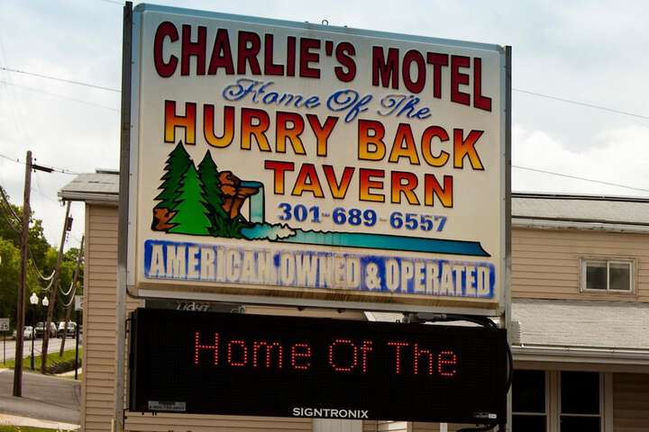 Charlies Motel