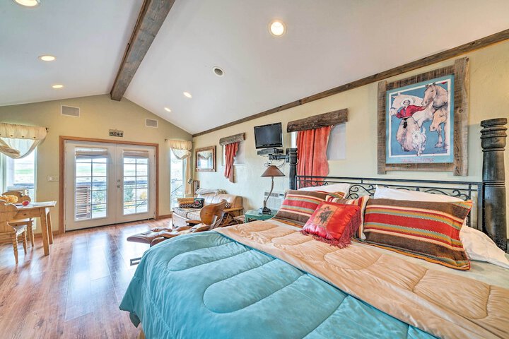 dreamswest Ennis Studio w / Deck & Stunning Views