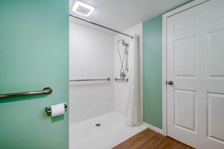 Quality Inn & Suites Lincoln I-93