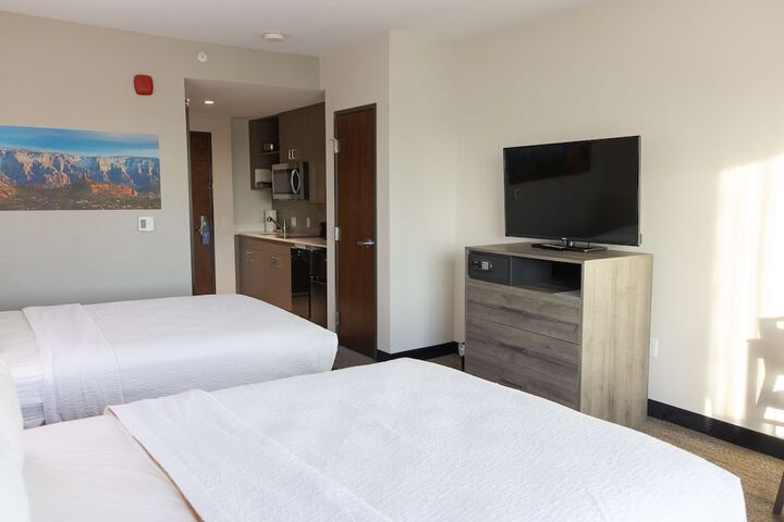 Room 34 of 81