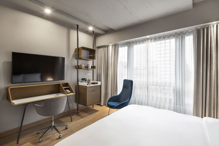 Room 22 of 58