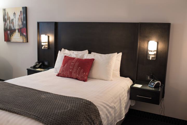 Room 34 of 47