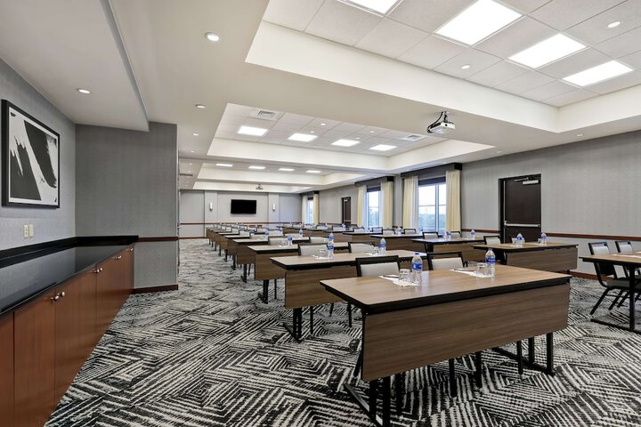 Hyatt Place San Antonio–North / Stone Oak