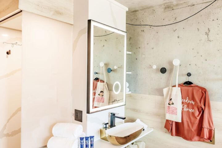 Kompose Boutique Hotel