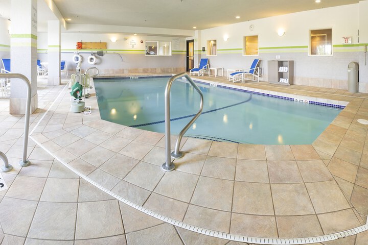 Pool 6 of 53