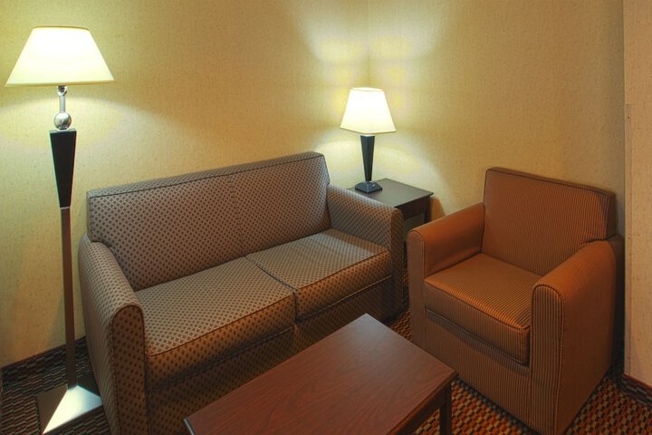 Room 22 of 48