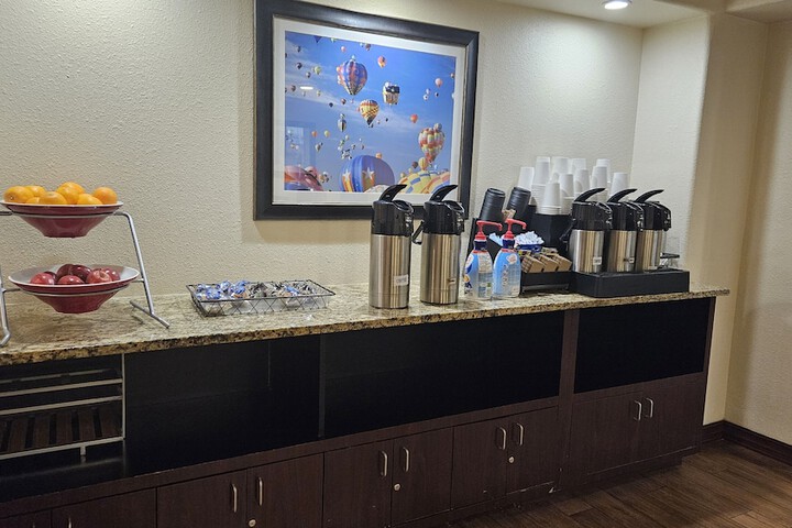 Breakfast/Coffee Service 13 of 17
